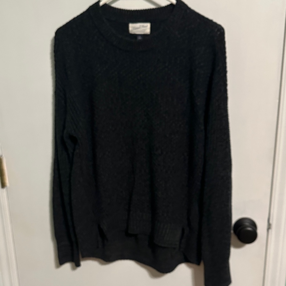 Universal‎ Thread Charcoal Crew Neck Sweater womens size small